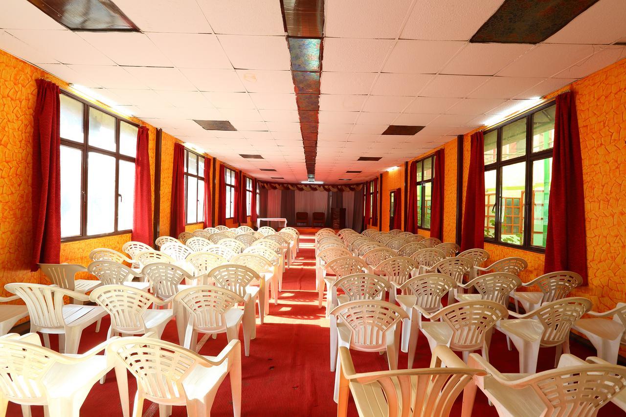 Hotel Charring Cross Ooty Εξωτερικό φωτογραφία